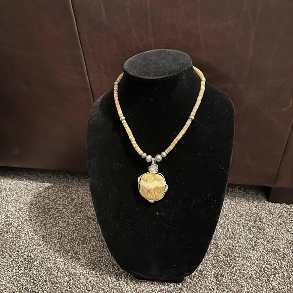 Hand Crafted Yellow/Gold Quartz/Shell & Sterling Silver Necklace “One of a Kind” - Picture 1 of 3